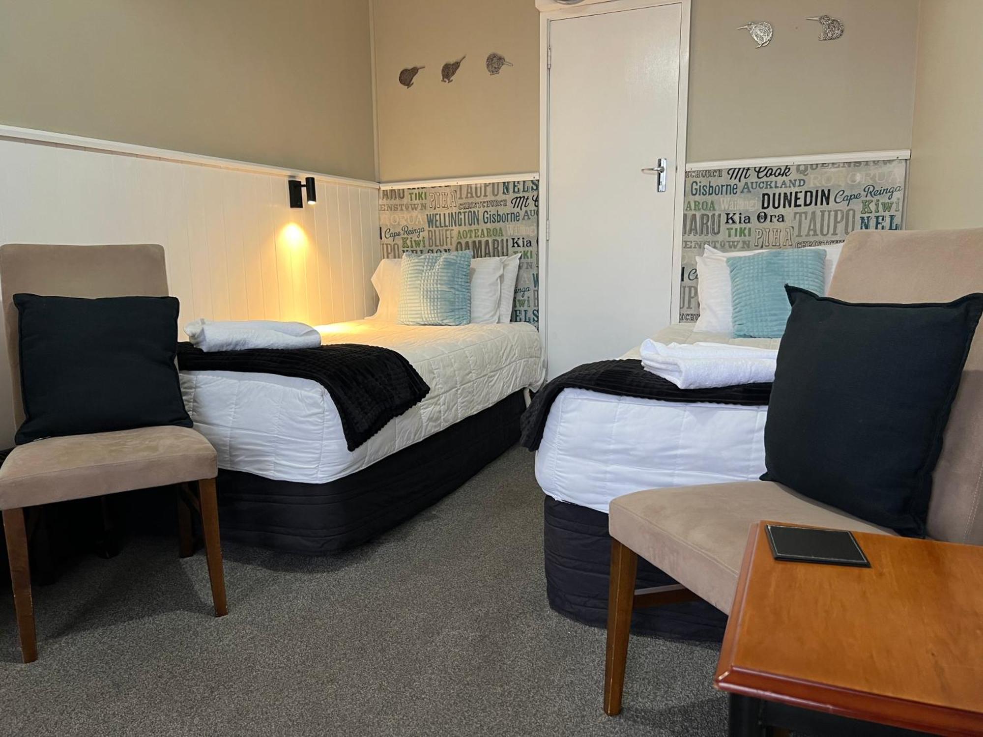 High Street Living Motel Пиктон Экстерьер фото