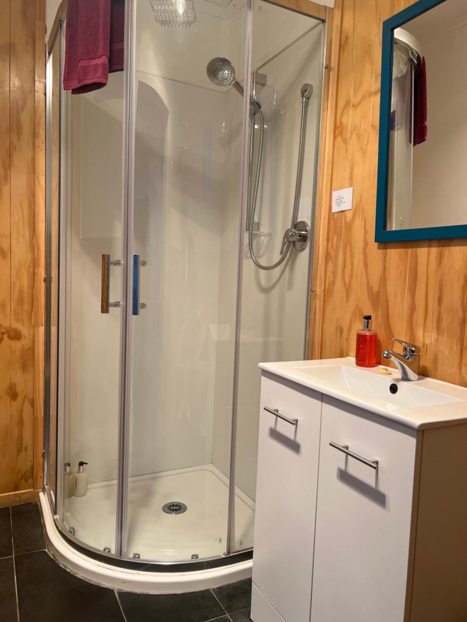 High Street Living Motel Пиктон Экстерьер фото