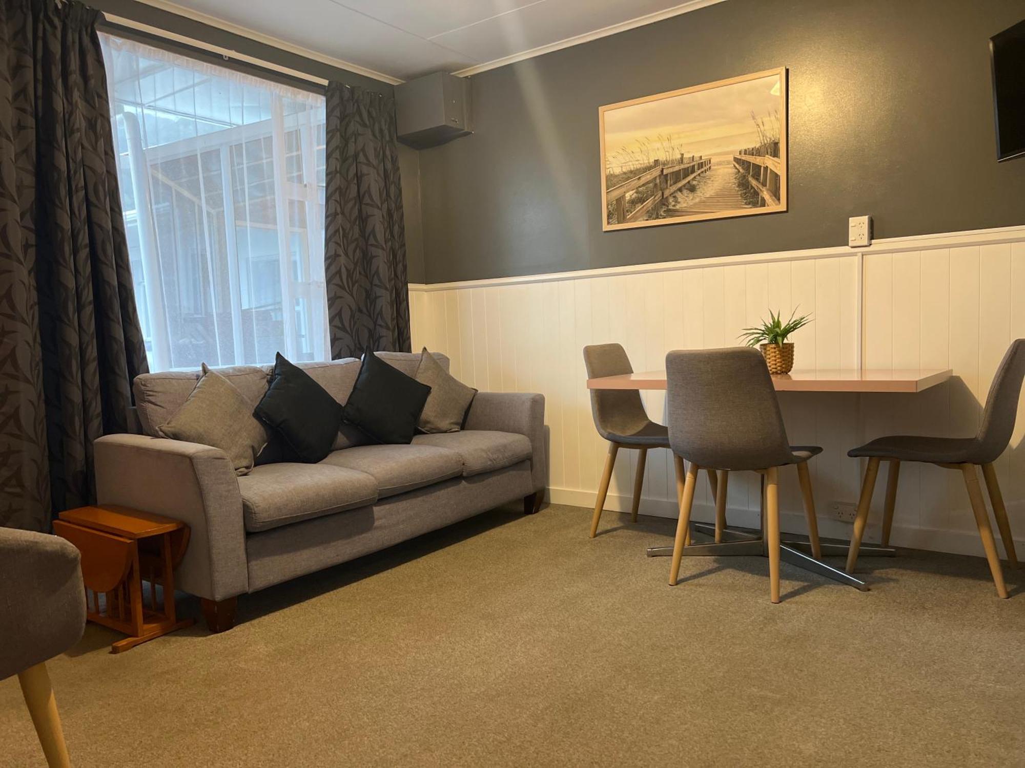 High Street Living Motel Пиктон Экстерьер фото
