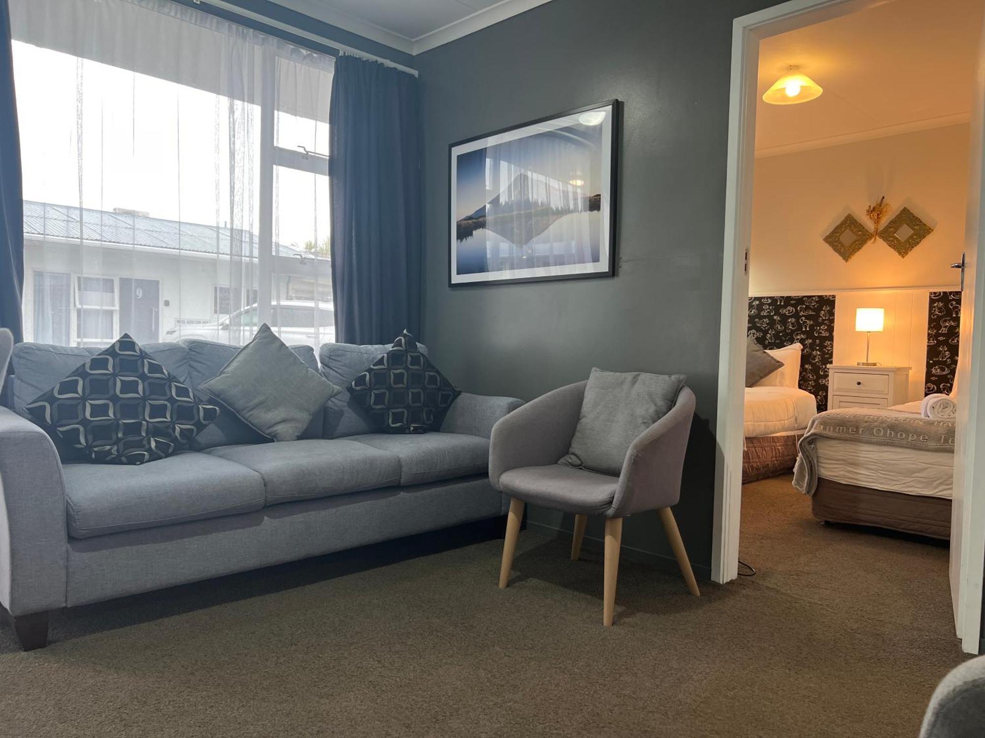 High Street Living Motel Пиктон Экстерьер фото