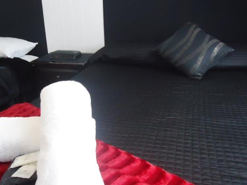 High Street Living Motel Пиктон Экстерьер фото