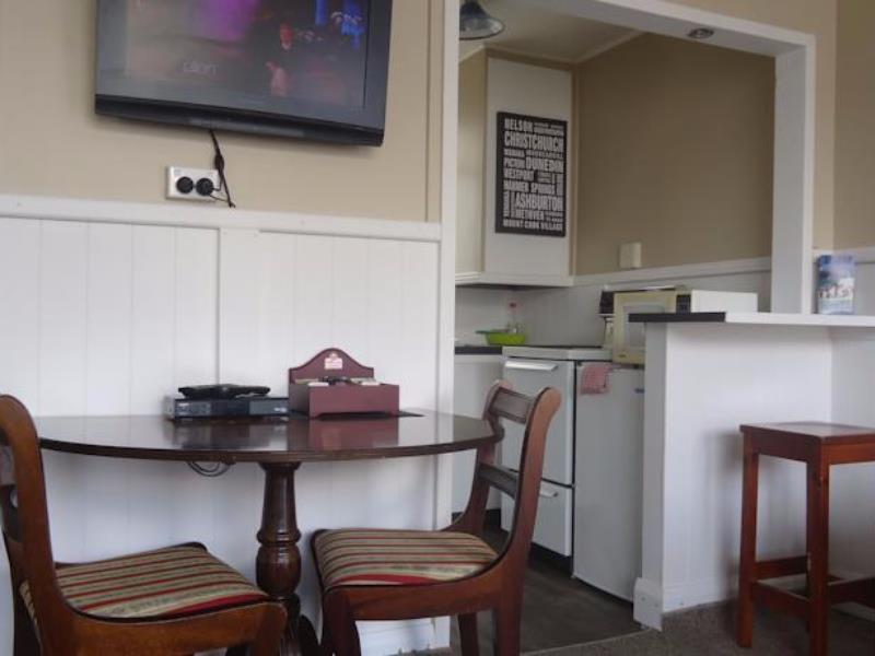 High Street Living Motel Пиктон Экстерьер фото