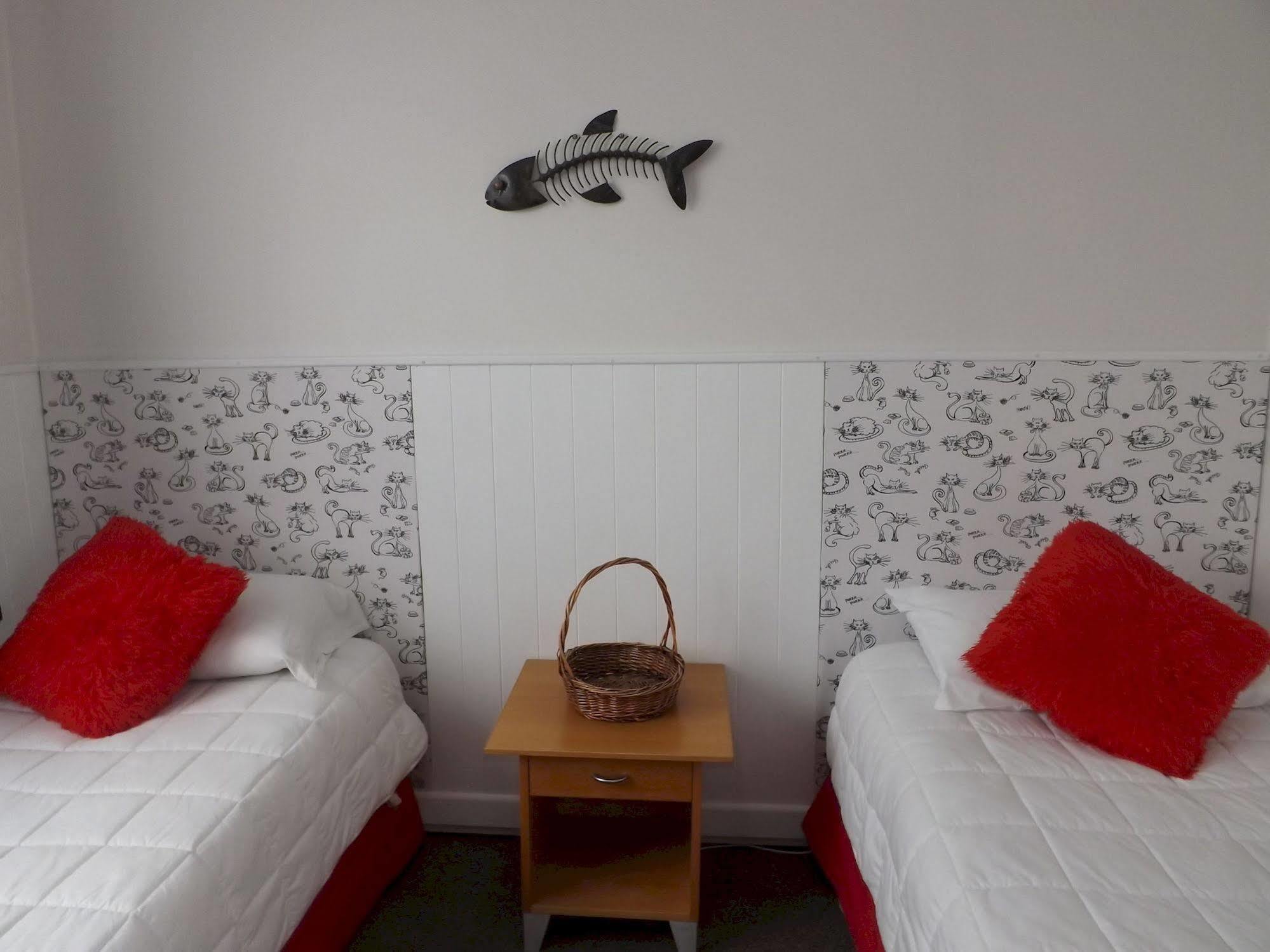 High Street Living Motel Пиктон Экстерьер фото