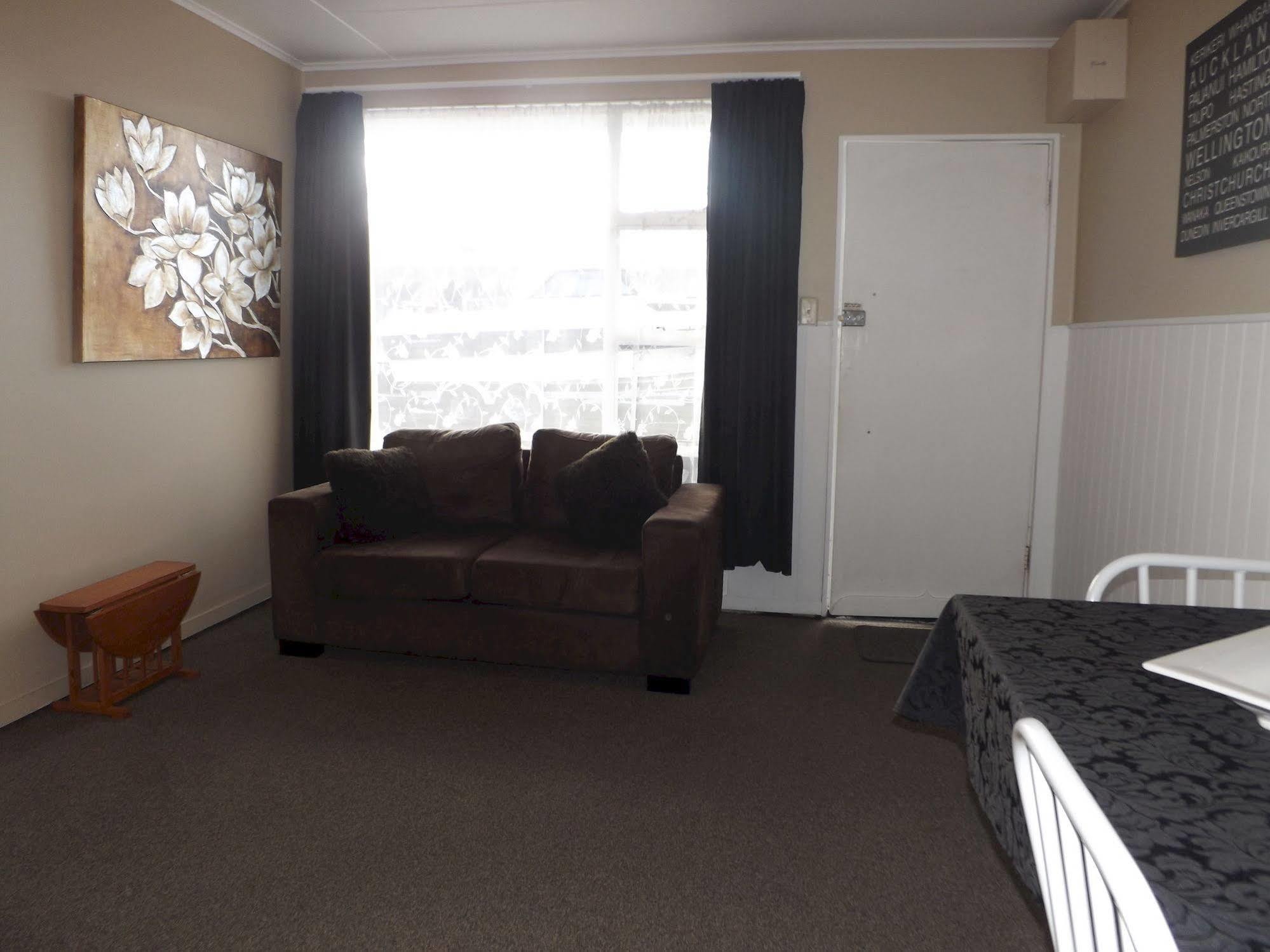 High Street Living Motel Пиктон Экстерьер фото