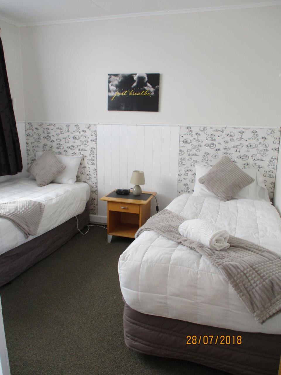 High Street Living Motel Пиктон Экстерьер фото